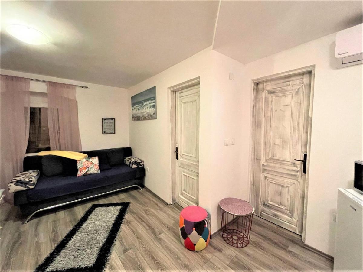 Apartment Chloe 特罗吉尔 外观 照片