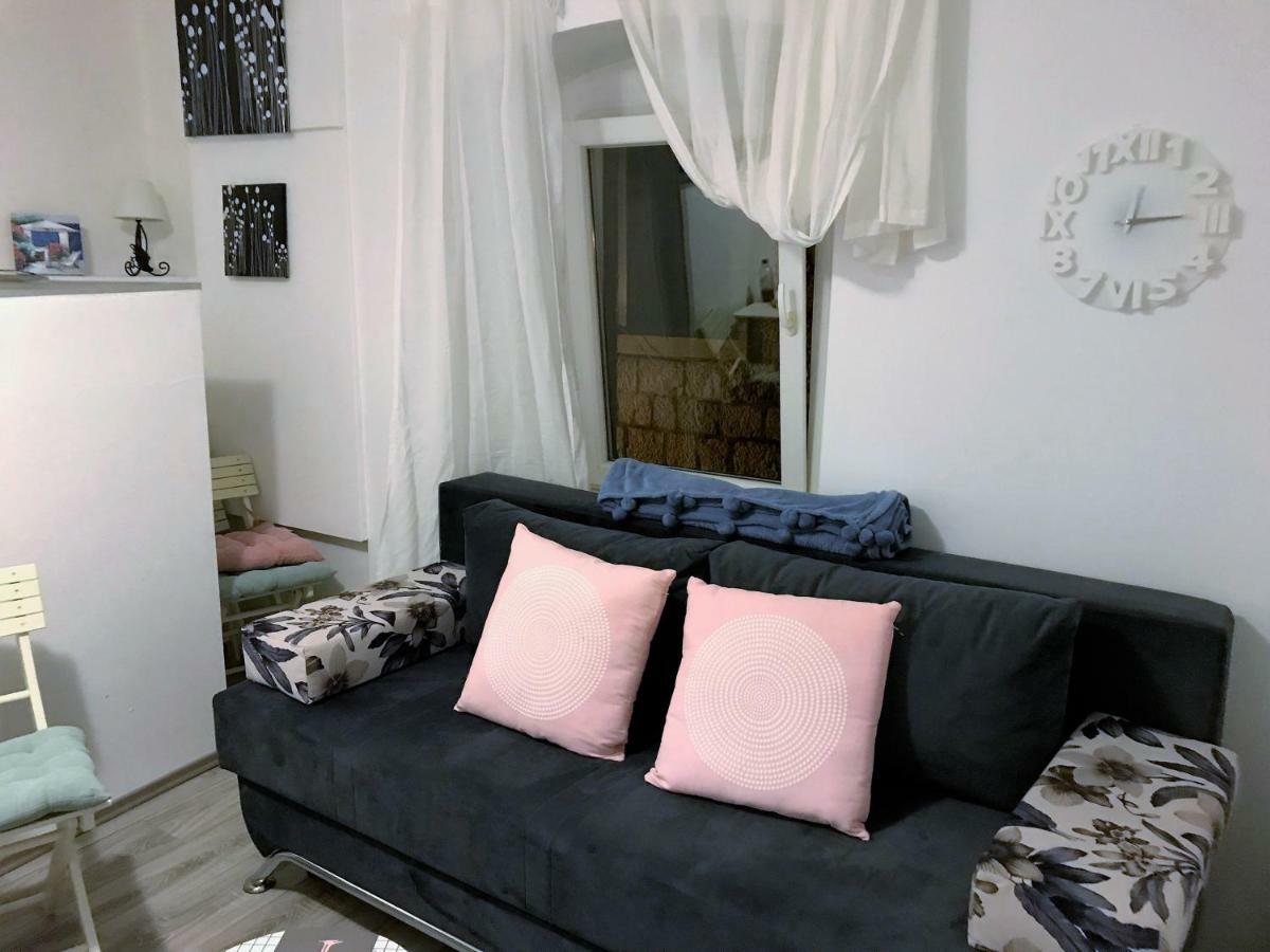 Apartment Chloe 特罗吉尔 外观 照片